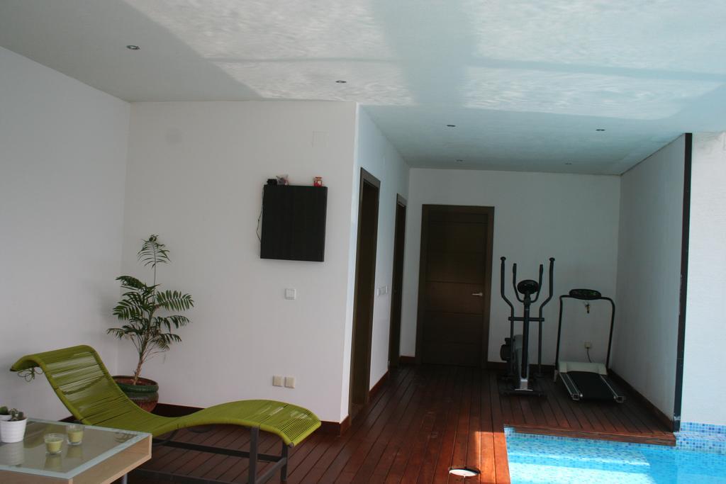 Casa Ceca De La Playa Y Barcelona, Con Piscina Climatizada Y Jacuzzi Villa Vallromanes Rom bilde